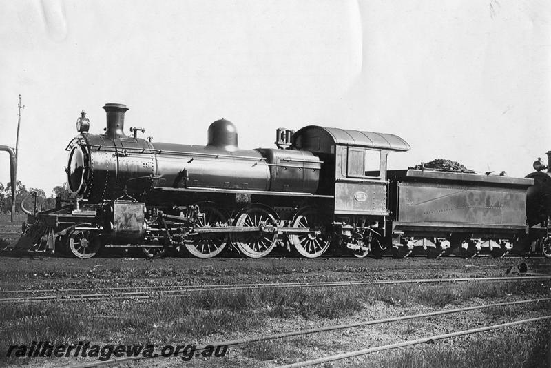 P00321
E class 294, front and side view
