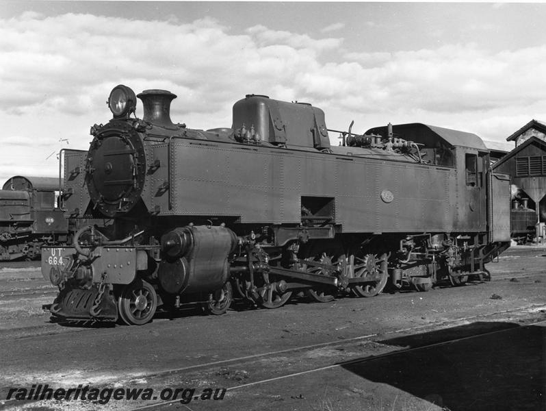 P00679
UT class 664, East Perth loco depot, front and side view, same as P0971
