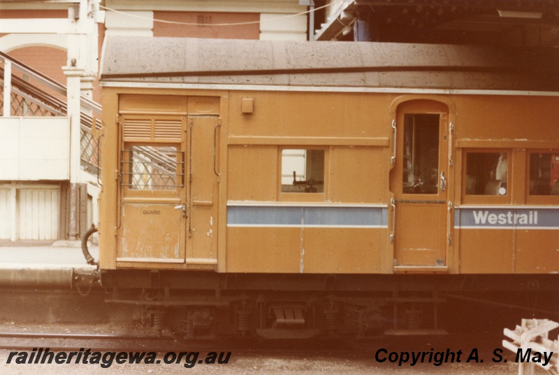 P01230
AYB class 459, Guard's compartment, side view

