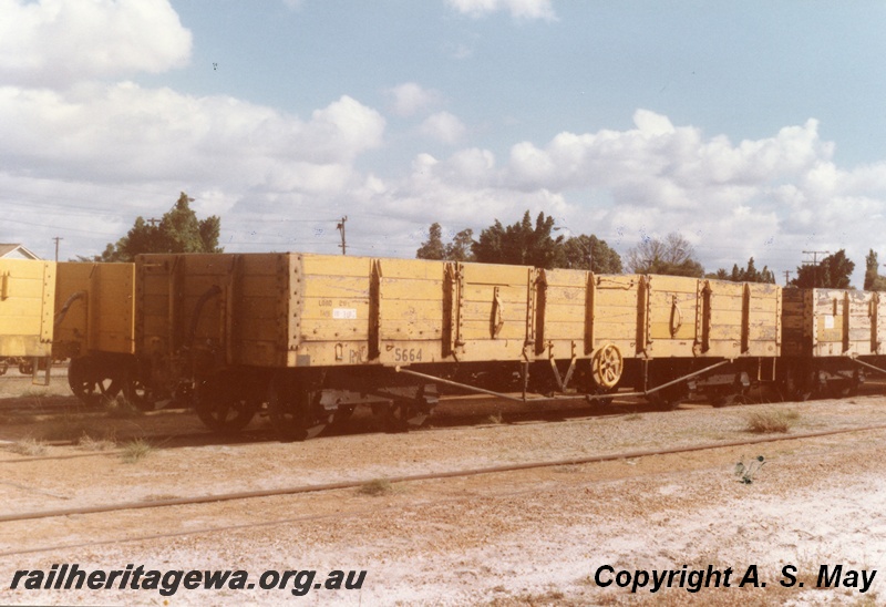 P01283
RA class 5664 bogie open wagon, Bassendean, end and side view, yellow livery
