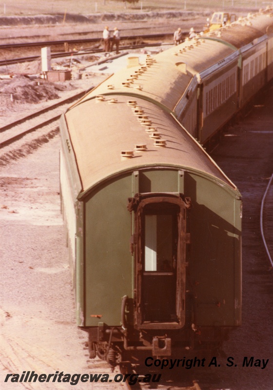 P01315
AQ class 2420 carriage roof and end view, Claisebrook, ER line.
