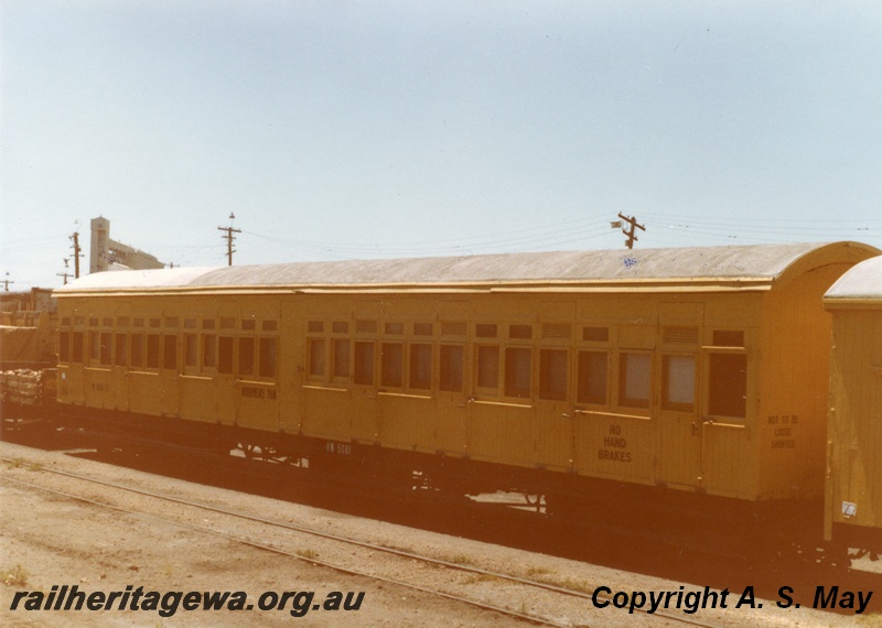 P01341
VW class 5081, ex AT class, Bunbury, SWR line, side and end view.

