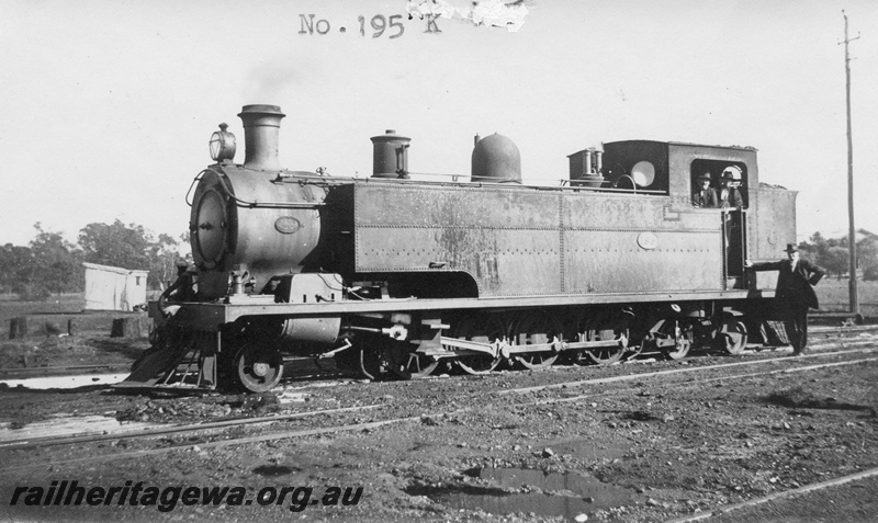 P01651
KS class 195, Midland Junction, ER line, front and side view, c1926.
