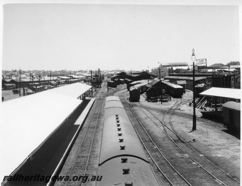 P01746
Perth station, west end, view looking west.
