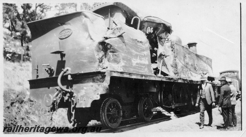 P01801
DS class 387 showing damage to the side of the loco after being placed on the rails after being derailed at 