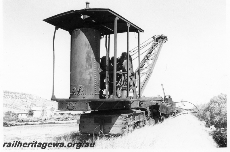 P01887
1 of 2 views of a steam crane, end and side view 
