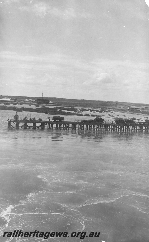 P01991
Jetty, Port Hedland, distant side on view
