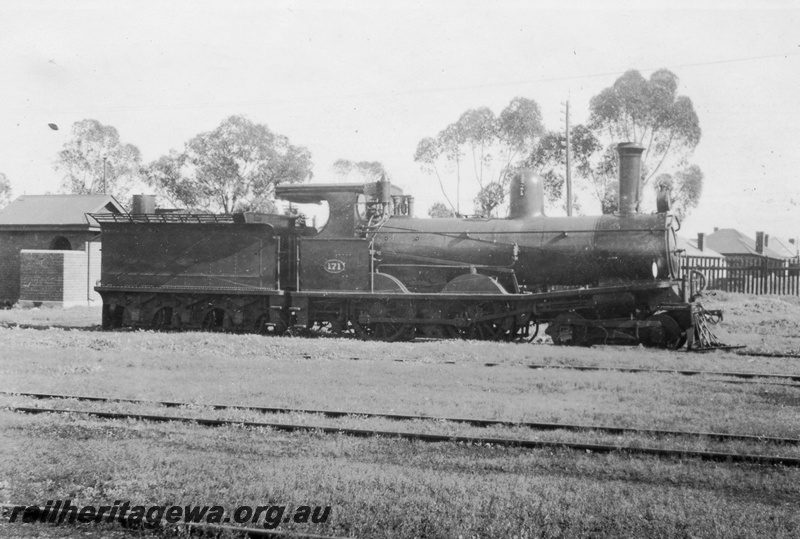 P02810
T class 171, side view.

