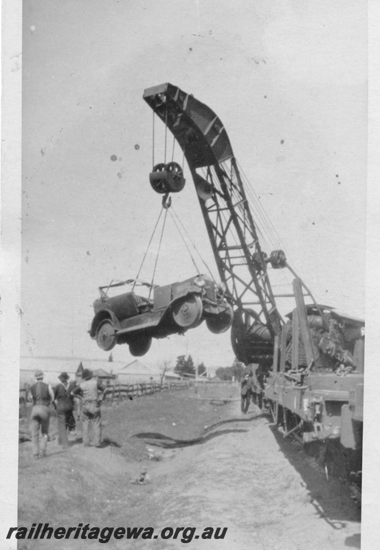 P03361
1 of 3 images of the derailment of the Dort car near York, GSR line (ref: Westland issue 79, August 1991), Dort car being lifted by the 25 ton Cravens breakdown crane, date of derailment 21.3.1925
