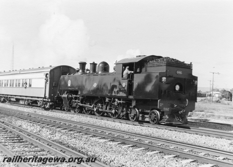 P03457
DD class 592 steam locomotive on a picnic ramble train, running bunker first, side and end view, Midland, ER line.
