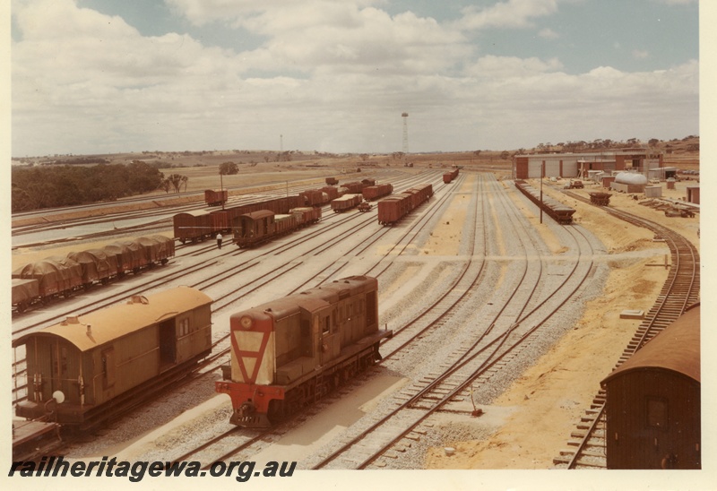 P03717
Y class 1105, assorted carriages, Avon marshalling yards, near Northam, ER line, elevated view
