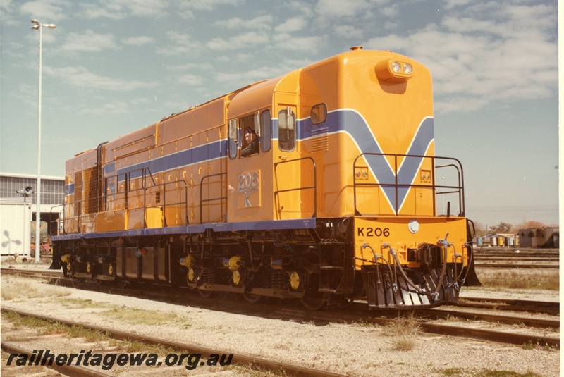 P03823
K class 206, Westrail orange with blue and white stripe, side and front view
