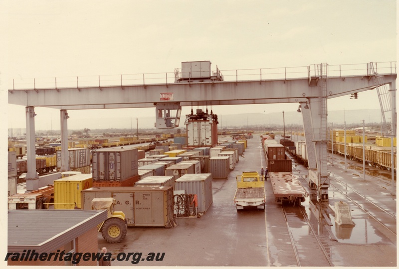 P03860
Overhead Gantry Crane. View of containers in foreground at Kewdale 
