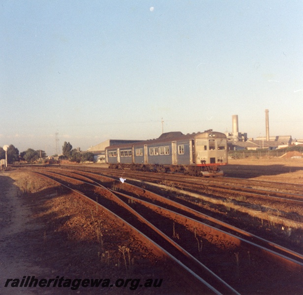 P04238
ADK and ADB class DMU railcar set, between Perth Terminal and Claisebrook, ER line, Midland to Fremantle service 
