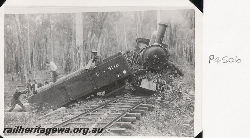 P04506
Log train smash at Deanmill
