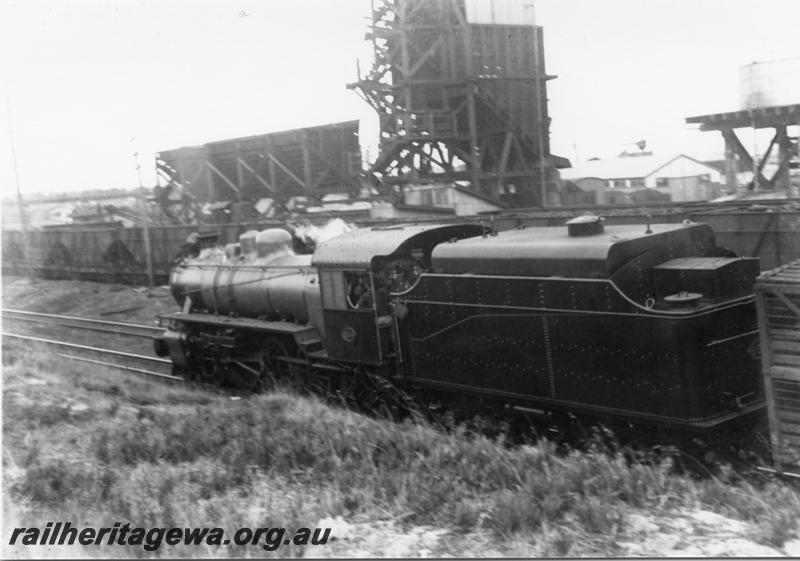 P05900
U class, East Perth, goods train
