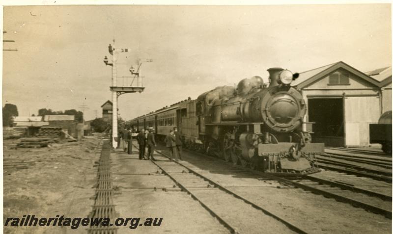 P06254
P class, signals, goods shed, signal box, Southern Cross, EGR line, on No.86 passenger train
