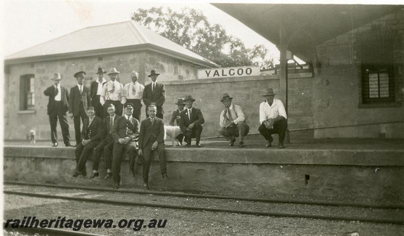 P06965
Station buildings with staff, Yalgoo, NR line, trackside view, notation on back 