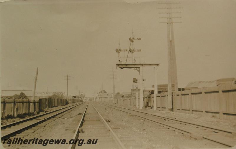 P07207
Signals between Perth station and East Perth
