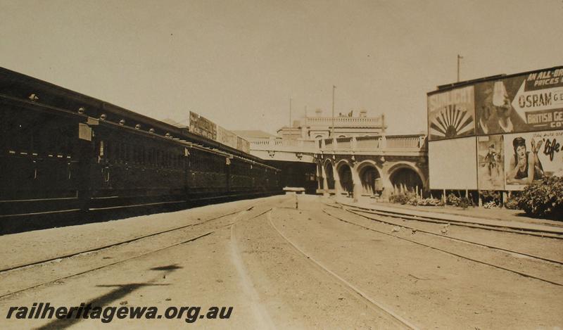 P07231
Carriages in Fremantle Dock, Perth Station, shows section of the 