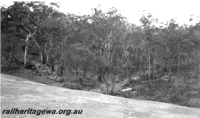 P07332
28 of 32 photos of the construction of the railway dam at Hillman, BN line, looking down from Back Rock
