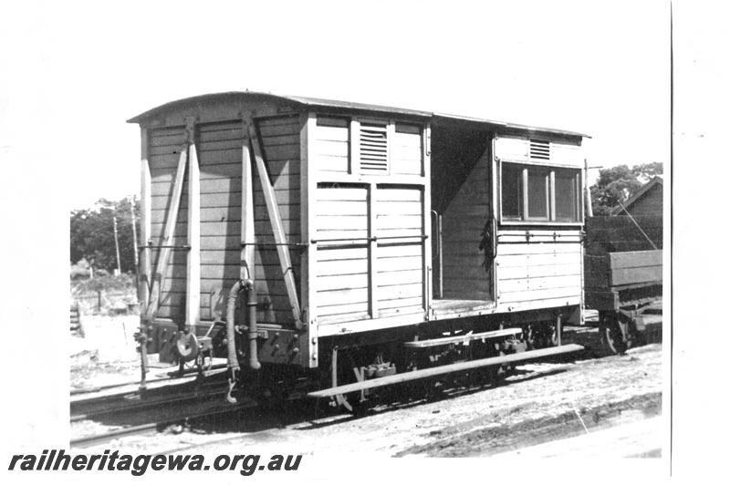 P07783
Millars goods van fitted with a passenger compartment, end and side view, Yarloop, same as P5296
