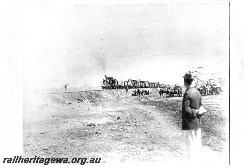 P07797
Arrival of the first train for the opening of the line to Coolgardie, EGR line
