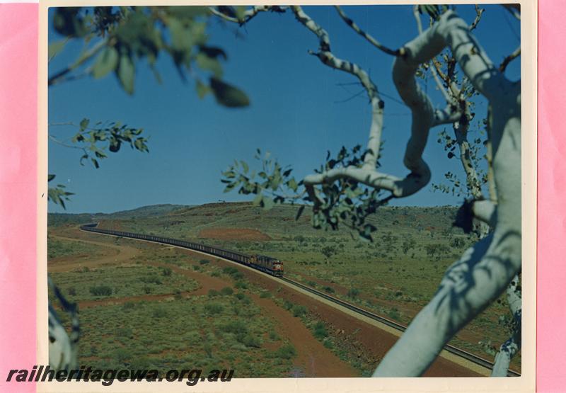 P07841
MT Newman loaded iron ore train, location Unknown, M636 class locos No.5482, 5484, 5480, 5481, Nelson Point
