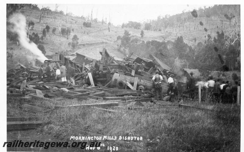 P07989
1 of 2 views of the aftermath of the Mornington Mills Disaster, Wokalup.

