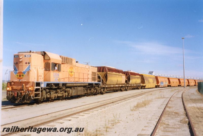 P08341
AB class 1534, train of woodchip wagons, Albany Harbour unloading facility
