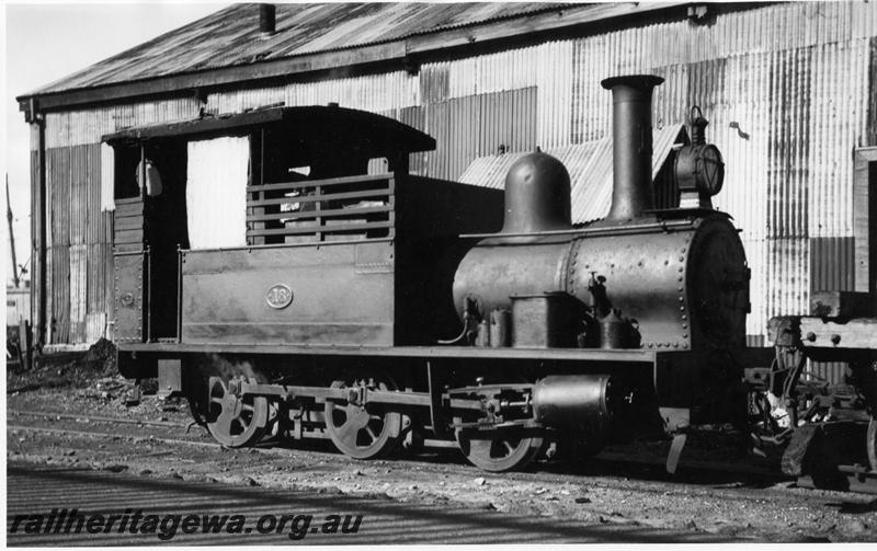 P09464
H class 18 0-6-0T at Fremantle, at this time owned by PWD, now preserved at Bassendean Railway Museum. Goggs 95.

