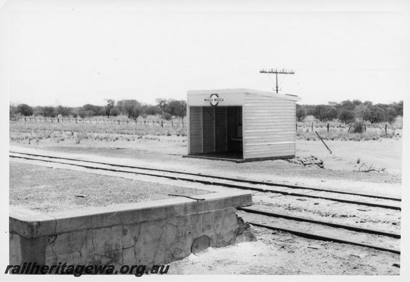 P09533
Loading platform with stone (masonry) face, shelter shed, Wagga Wagga, NR line.
