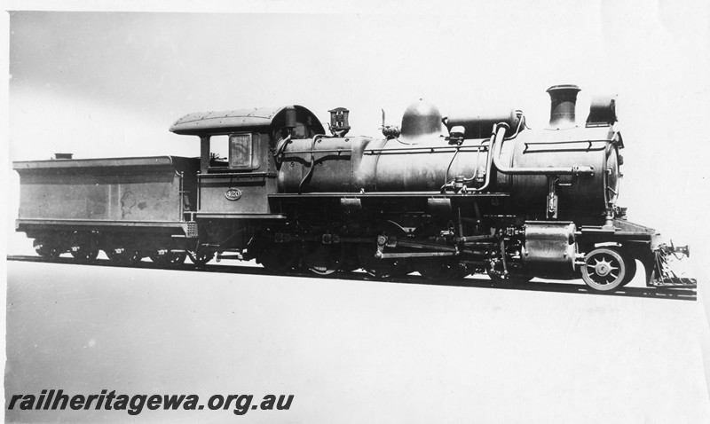 P10221
F class 420 fitted with the A.C.F.I. feedwater heater, side and front view.
