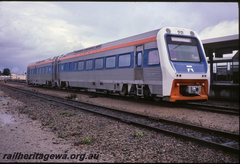 P12896
ADP class Australind railcar, Midland, two car set, side and front view.
