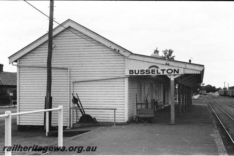 P13941
18 of 32 images of the railway and jetty precincts of Busselton, BB line, station building, end view showing the nameboard and the lever frame.
