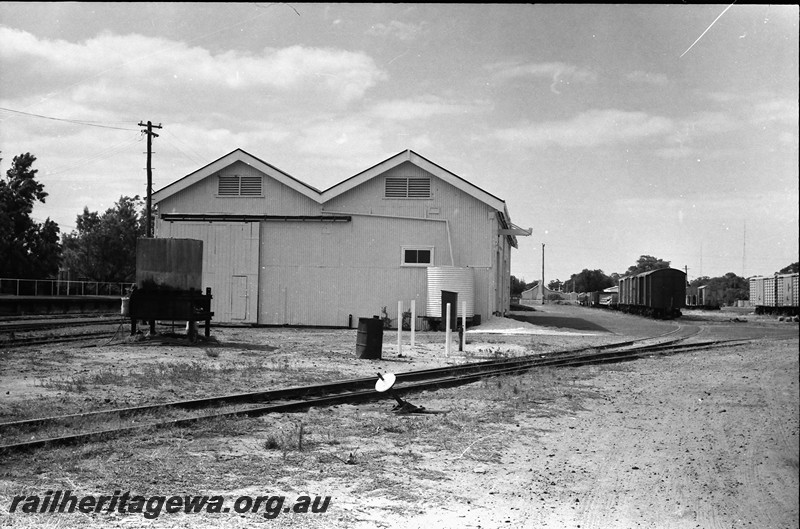 P13949
26 of 32 images of the railway and jetty precincts of Busselton, BB line, goods shed, end view,
