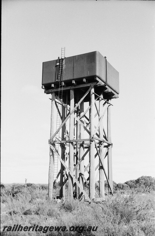 P13967
Water tower Duggan, WLG line, view of ladder and water level indicator

