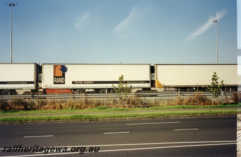 P15010
Trailer Railers RANR 1103 and RANR 1101, on bogies, Forrestfield, side view
