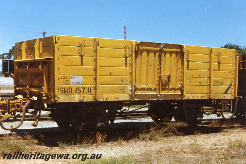 P15720
HE class 40430, low sided wagon rebuilt from CXA class 40430 which was in turn reclassified from MRWA DXB class 630 sheep wagon, brown livery, Beverley, GSR line, brake lever side and end view
