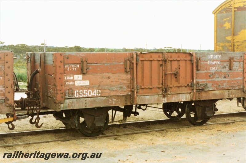 P15727
GS class5040 four wheel medium sided wagon, brown livery with 