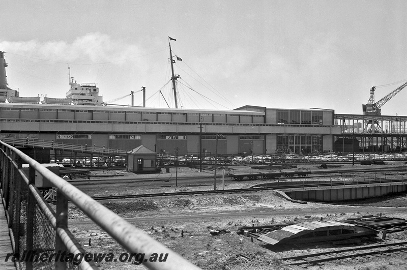 P15843
Turntable, shunters cabin, Fremantle Yard, elevated view from the footbridge, the liner Himalaya at 