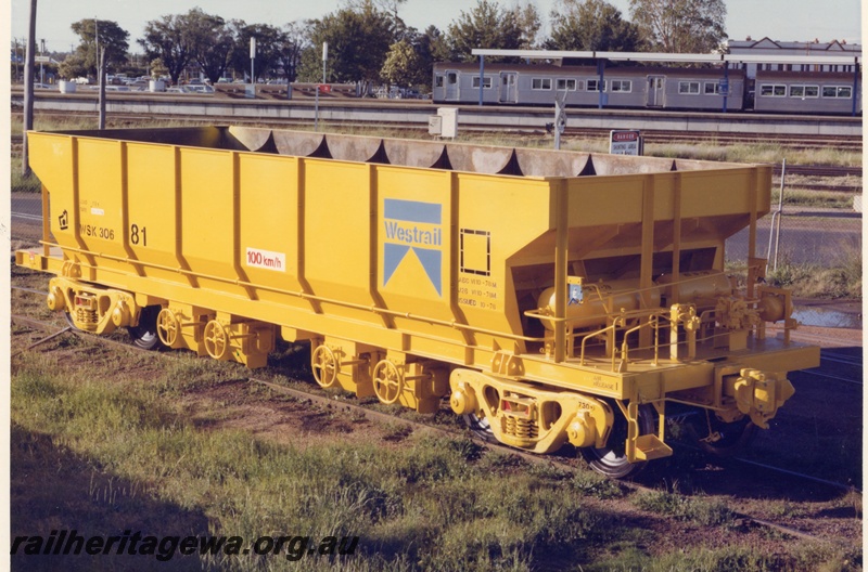 P16041
WSK class 30681, ballast hopper, yellow, side and end view
