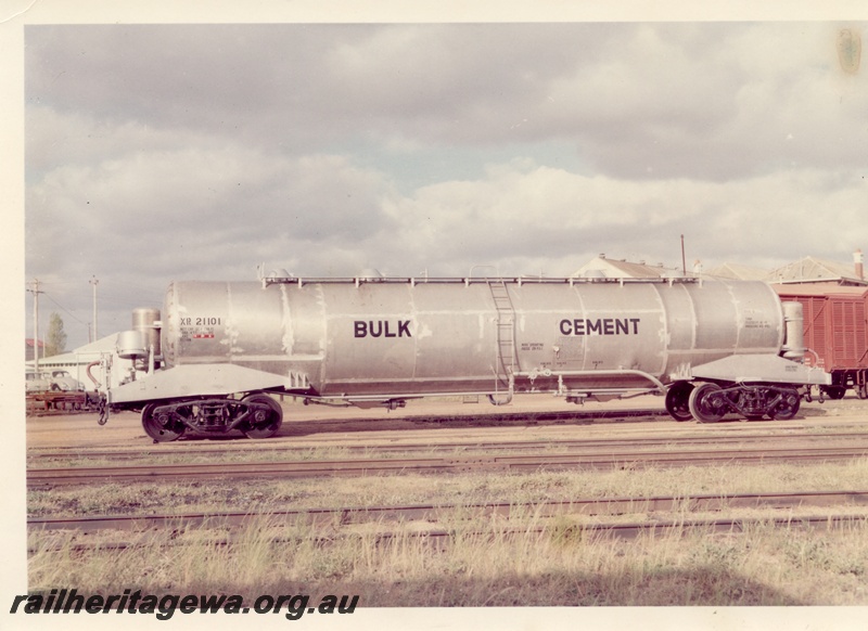P16048
XR class 21101, cement tanker with 