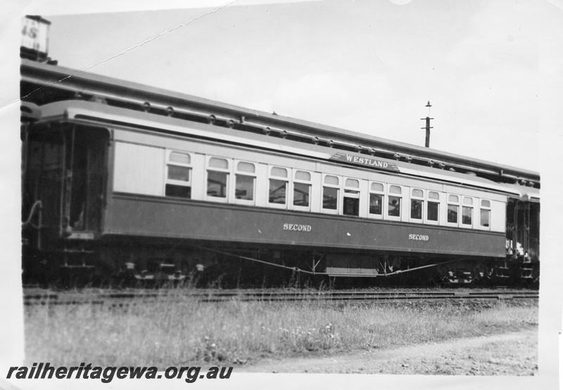 P16100
An early 2nd class sleeping car, with the Westland sideboard pictured at Kalgoorlie Station.

