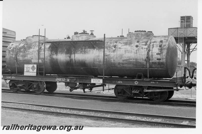 P16137
JNR class 52 bogie tank wagon, Picton, SWR line, side and end view
