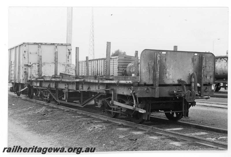 P16140
Ex MRWA bogie flat wagon, QNS class, Picton, SWR line, side and end view.
