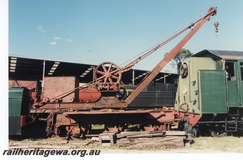 P16482
RHWA hand operated crane no 7, preserved at Bassendean rail museum, side view
