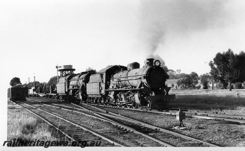 P17222
W class 915 and V class 1218, double heading goods train No19, water tower, signal, Brookton, GSR line
