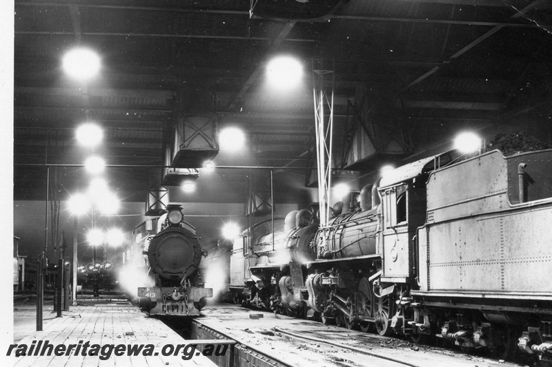 P17485
F class 413 and P class 508 steam locomotives at Narrogin loco. GSR line.
