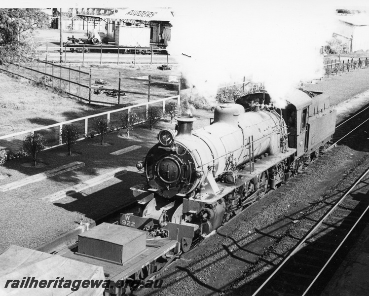 P17651
W class 922 steam locomotive shunting at East Perth. ER line. Note the varied fencing on adjacent properties. Overhead view of front & side of locomotive.
